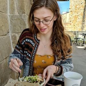 Meet your Posher, Emma